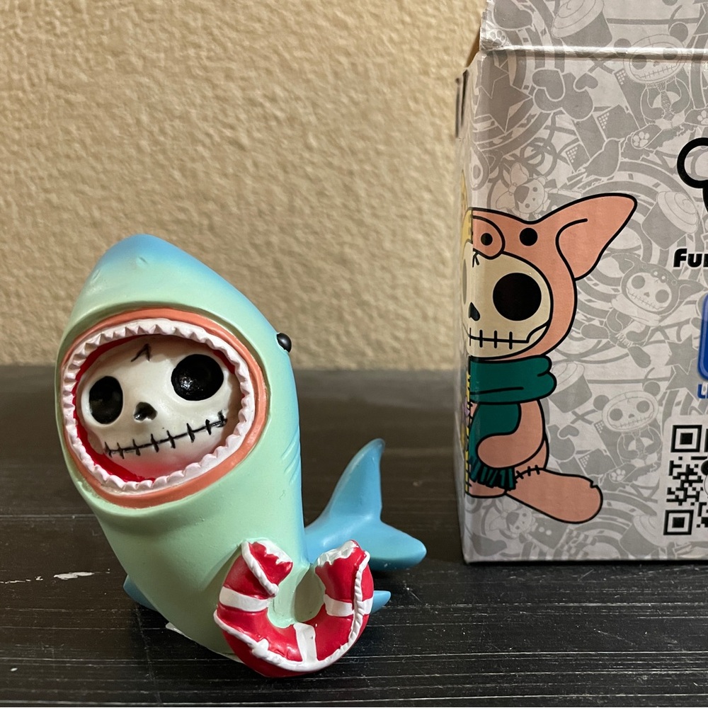 Furry Bones Sharkie figurine
